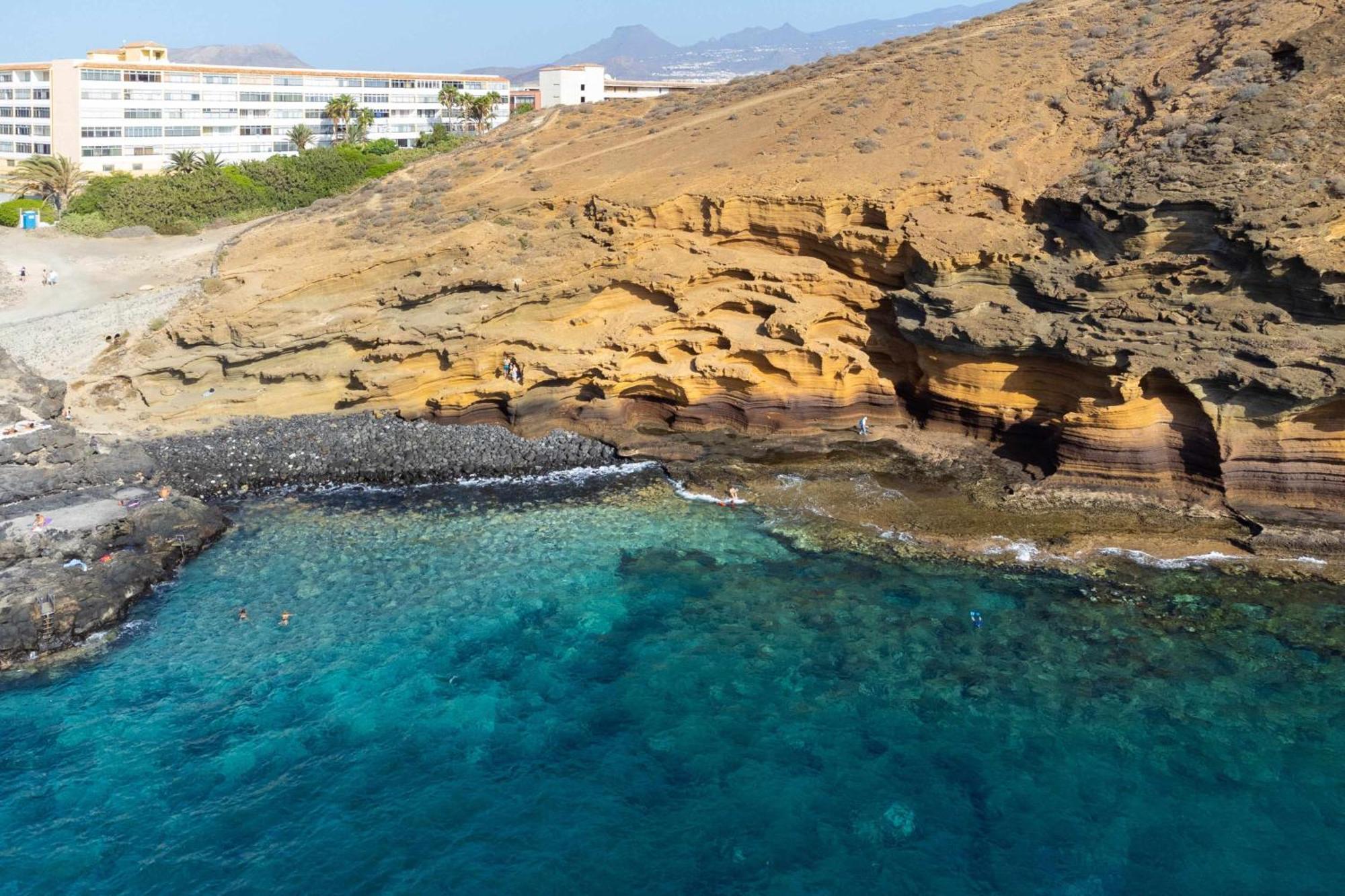 Agradable Piso Con Piscina & Playa Terraza Y Wifi Apartment Коста дел Силенцио Екстериор снимка